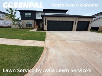 Grass Cuttingin Edmond,73013,Yard Cutting by Avila Lawn Service’s, work completed in Jun , 2026