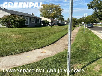 Lawn Mowing Service nearby Moline, IA, 