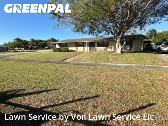 Lawn mowed in West Palm Beach, 33407