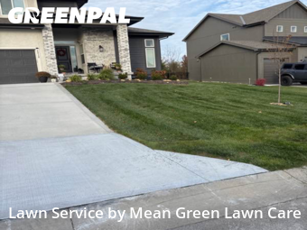 Lawn Mowing nearby Lee's Summit, MO, 