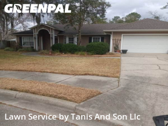 Lawn mowed in Gainesville, 32606