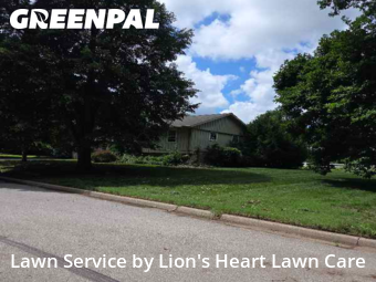 Lawn Mowing nearby Lansing, KS, 