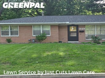 Lawn Mowing nearby Belleville, IL, 