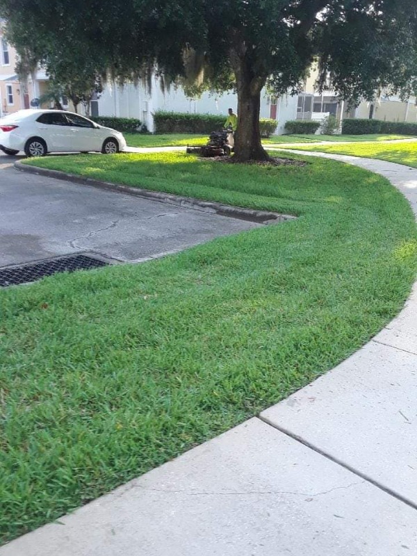 J&J Landscaping Lawn Care Services in Kissimmee, FL