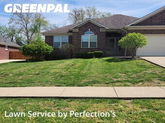 Lawn Maintenance nearby Fairdale, KY, 