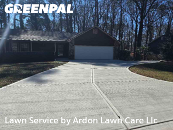 Lawn mowed in Snellville, 30039