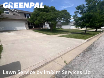 Lawn Cutting nearby Bloomington, IL, 