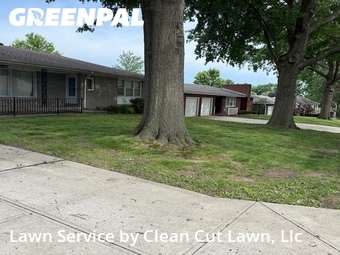 Lawn Cutting nearby Blue Springs, MO, 