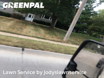 Yard Cutting nearby Bellevue, NE, 