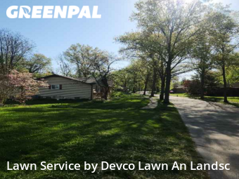 Yard Mowing nearby Creve Coeur, MO, 