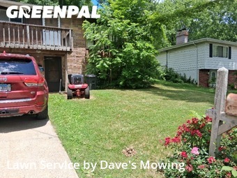 Lawn Mowing nearby East Alton, IL, 