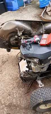 Moe's Small Engine Repair Photo 10