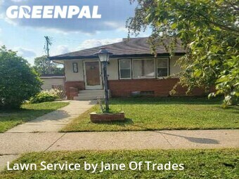 Lawn Maintenance nearby Minneapolis, MN, 