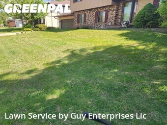 Lawn Care Service nearby Cedar Rapids, IA, 