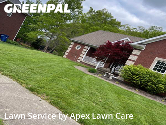 Yard Cutting nearby Sellersburg, IN, 