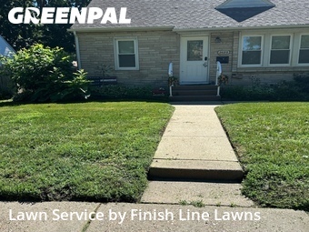 Lawn mowed in Davenport, 52804