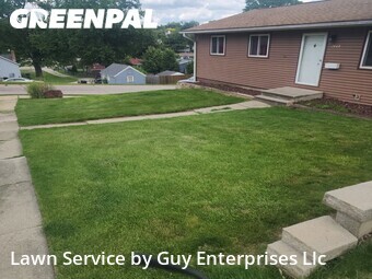 Lawn Maintenance nearby Cedar Rapids, IA, 