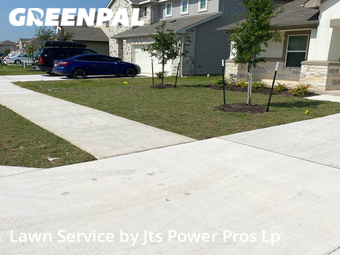 Lawn Mow nearby Hutto, TX, 