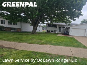 Lawn Maintenance nearby Moline, IL, 