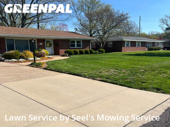 Lawn Maintenance nearby Belleville, IL, 
