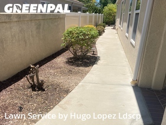Lawn mowing work completed in Murrieta, CA