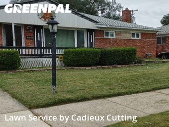 Lawn Maintenance nearby Roseville, MI, 