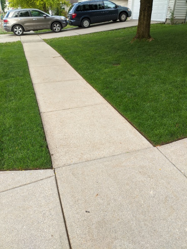 Lawn Care Service in Indianapolis, IN, 46237