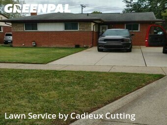 Lawn Care Service nearby Roseville, MI, 