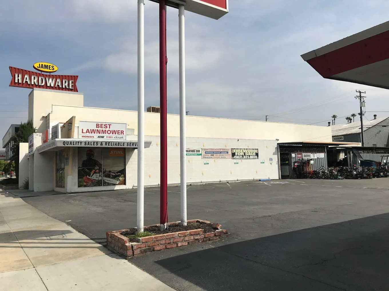 Best Lawnmower, Inc shop photo