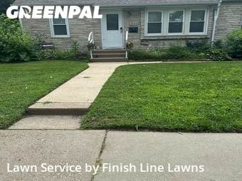 Lawn Care Service nearby Davenport, IA, 