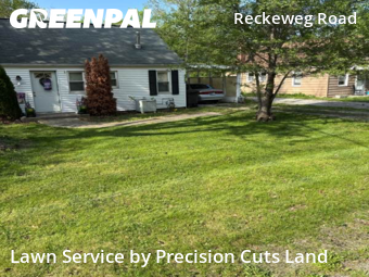 Lawn Care Service nearby Fort Wayne, IN, 