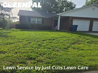 Yard Mowing nearby Belleville, IL, 
