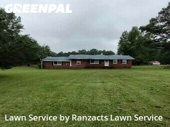 Lawn Mowing nearby Jacksonville, NC, 