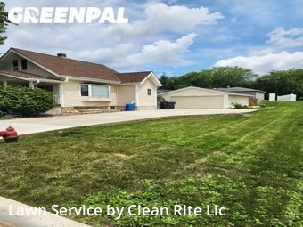 Lawn Cutting nearby Greenfield, WI, 