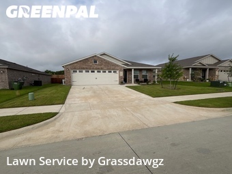 Grass Cutting nearby Balch Springs, TX, 