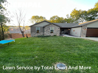 Lawn Cutting nearby Foristell, IL, 