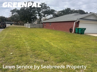 Lawn Care nearby Fort Walton Beach, FL, 
