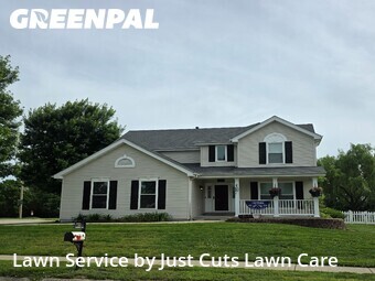 Grass Cut nearby Belleville, IL, 