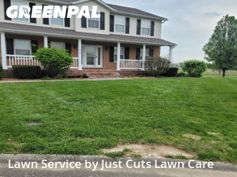 Yard Cutting nearby Lebanon, IL, 