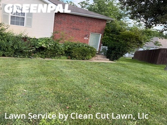 Lawn Maintenance nearby Blue Springs, MO, 
