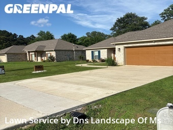 Lawn mowing work completed in Richland, CA