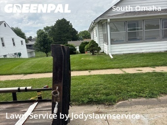 Lawn Service nearby Omaha, NE, 