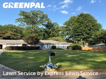 Lawn Cutting nearby Stone Mountain, GA, 