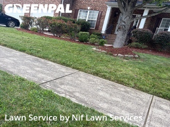Lawn mowed in Harrisburg, 28075