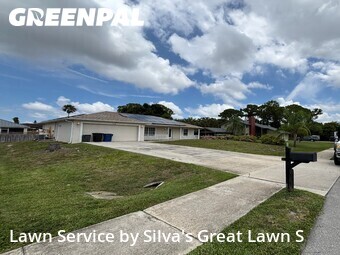 Lawn Mowing Service nearby Fort Myers, FL, 