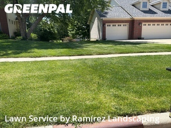 Lawn Mowing nearby West Des Moines, IA, 