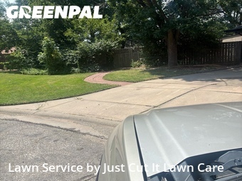 Grass Cut nearby Wichita, KS, 