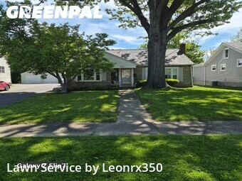 Lawn Care Service nearby Warren, OH, 