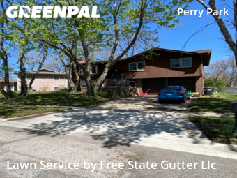 Lawn Mowing nearby Lawrence, KS, 