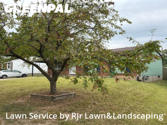 Lawn Cutting nearby Saint Charles, MO, 